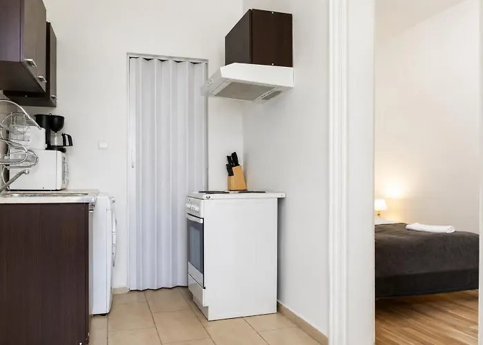 Amazing 1br & 1lr Prime Location For Long Apartment Vienna